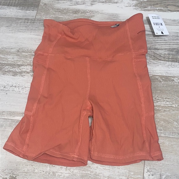 CottonOn Biker Shorts - Picture 1 of 5